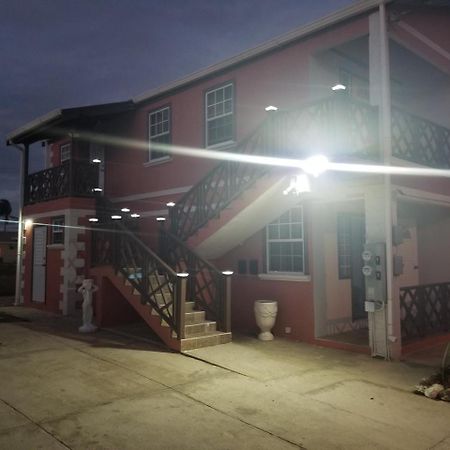 Breezy Apts Saint Philip Εξωτερικό φωτογραφία