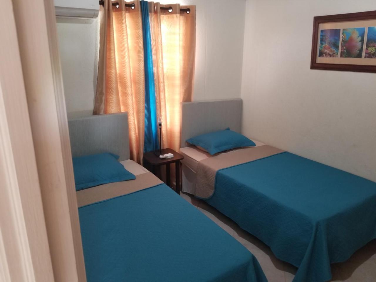 Breezy Apts Saint Philip Εξωτερικό φωτογραφία